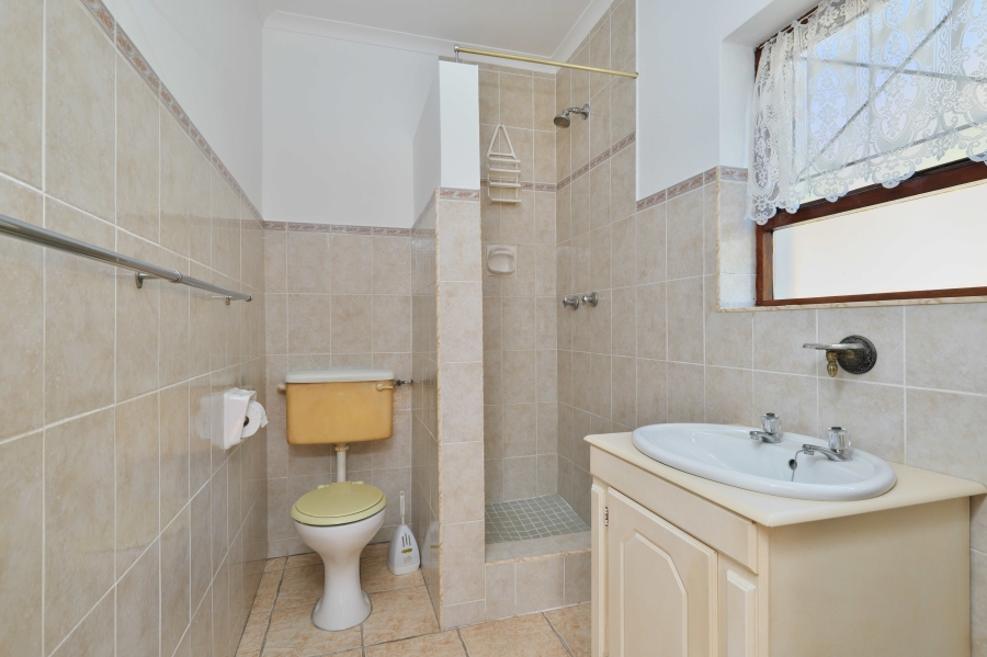 3 Bedroom Property for Sale in Parsonsvlei Eastern Cape